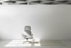 Miniature Fauteuil lounge rotatif en tissu beige Pad 1