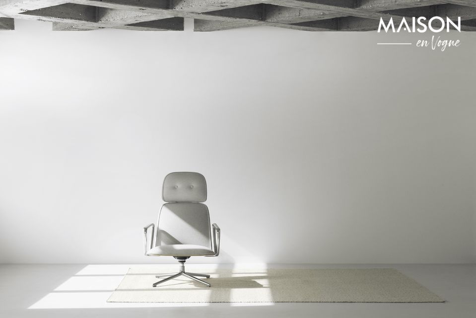 Fauteuil lounge rotatif en tissu beige Pad Normann Copenhagen