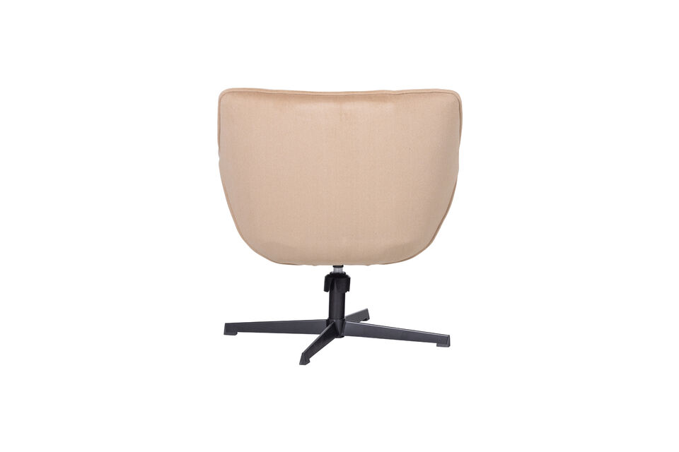 Son confort d\'assise g&eacute;n&eacute;reux vous invite &agrave; vous d&eacute;tendre