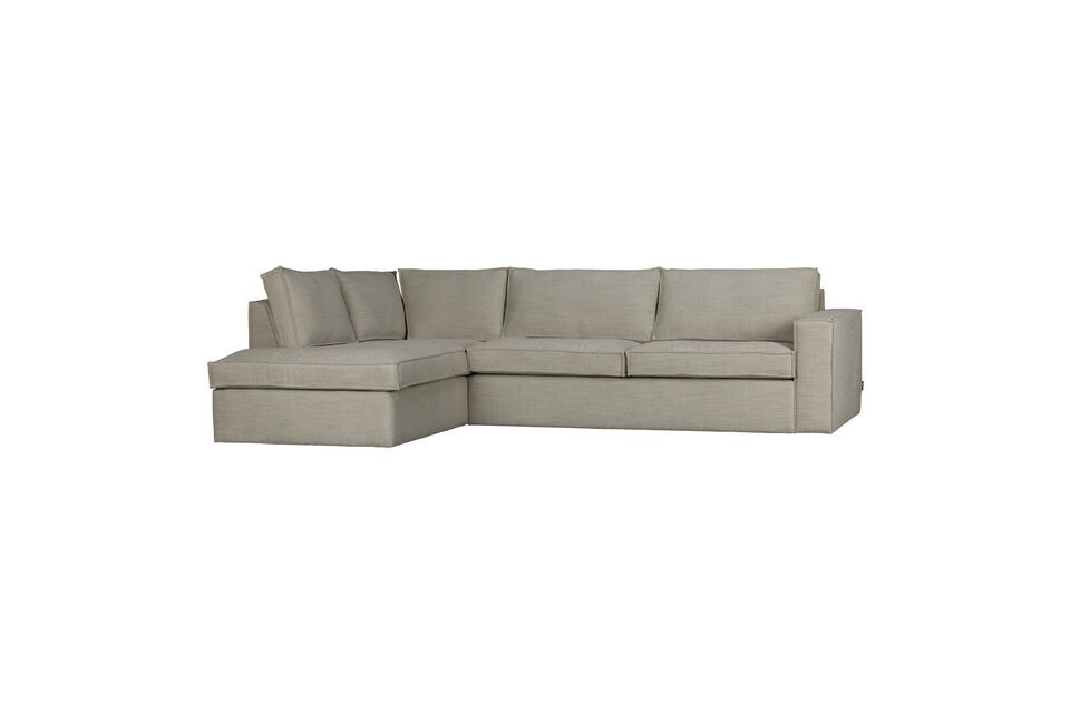 With a 50,000 Martindale cycle rating, the Freddie sofa is perfect for heavy duty home use