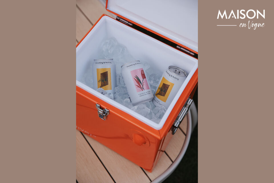 Avec le Cooler Be Cute de Zuiver, vous pouvez prendre un verre partout avec style
