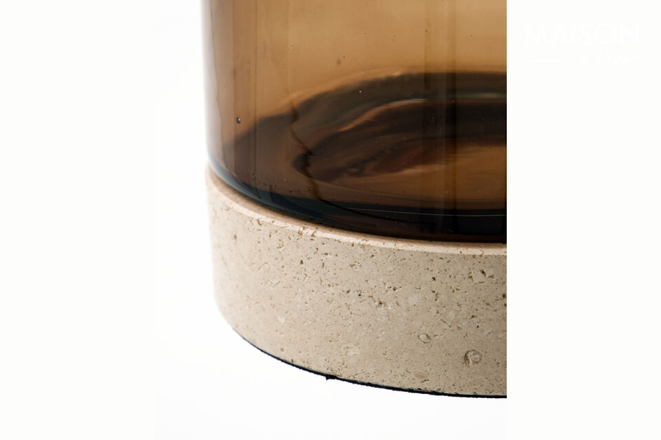 Combining travertine and mouth-blown glass