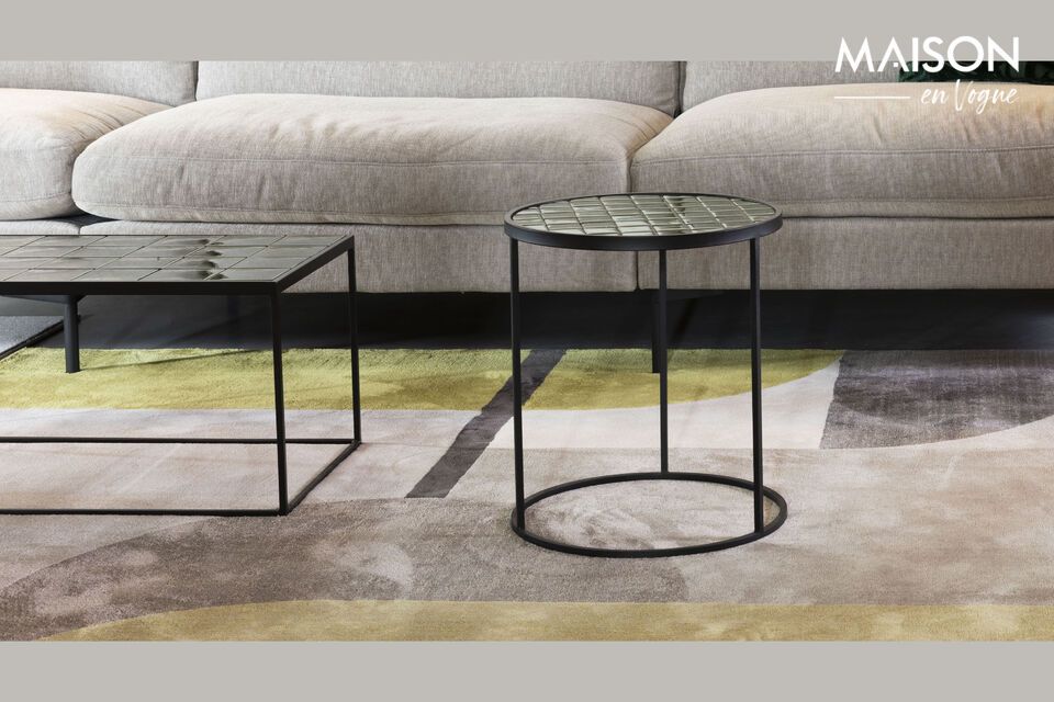 An original colour and a contemporary metal structure