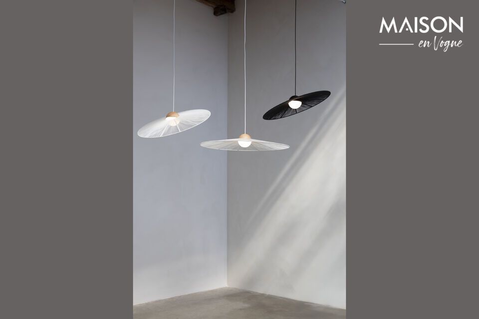 Grande suspension en fer beige Belle Pendant Zuiver
