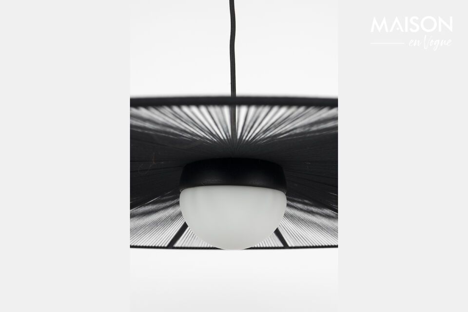 Sa silhouette audacieuse