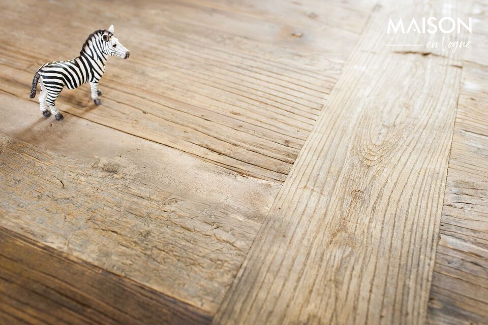 Découvrez l\'élégance minimaliste de notre table de repas en bois d\'orme