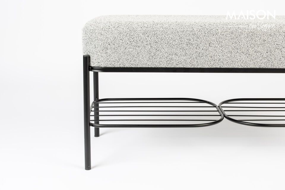 Made from quality fabric, it offers comfortable, hard-wearing seating that lasts the test of time