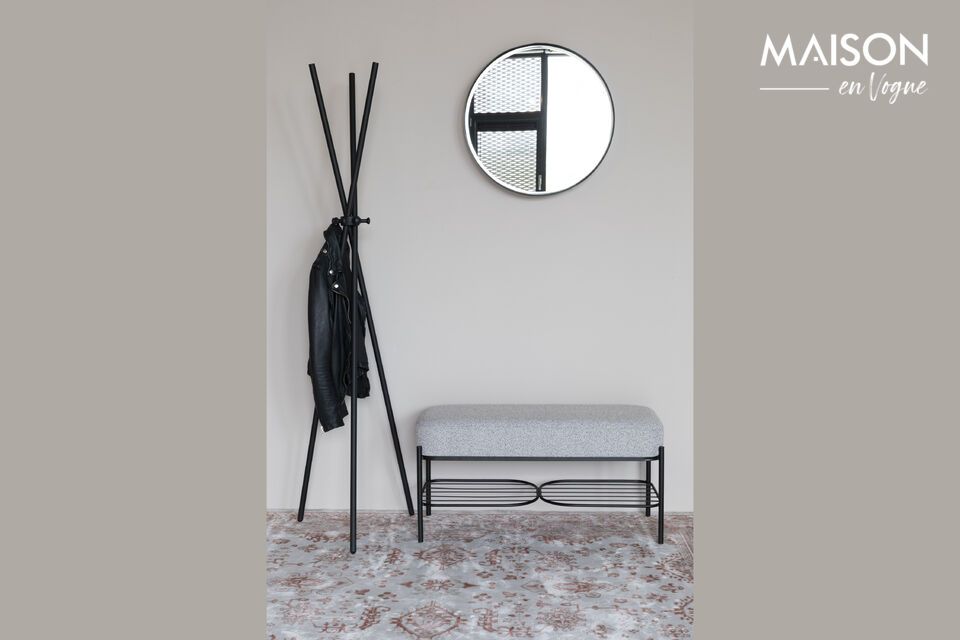 Meticulously designed with dimensions of 90 cm in length