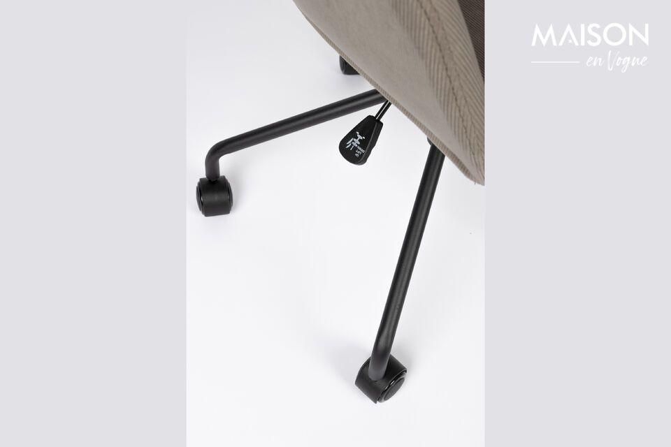 Whether for extended work sessions or moments of relaxation
