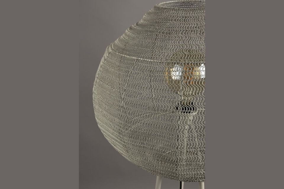 Its sober gray color is easy to match with any decor