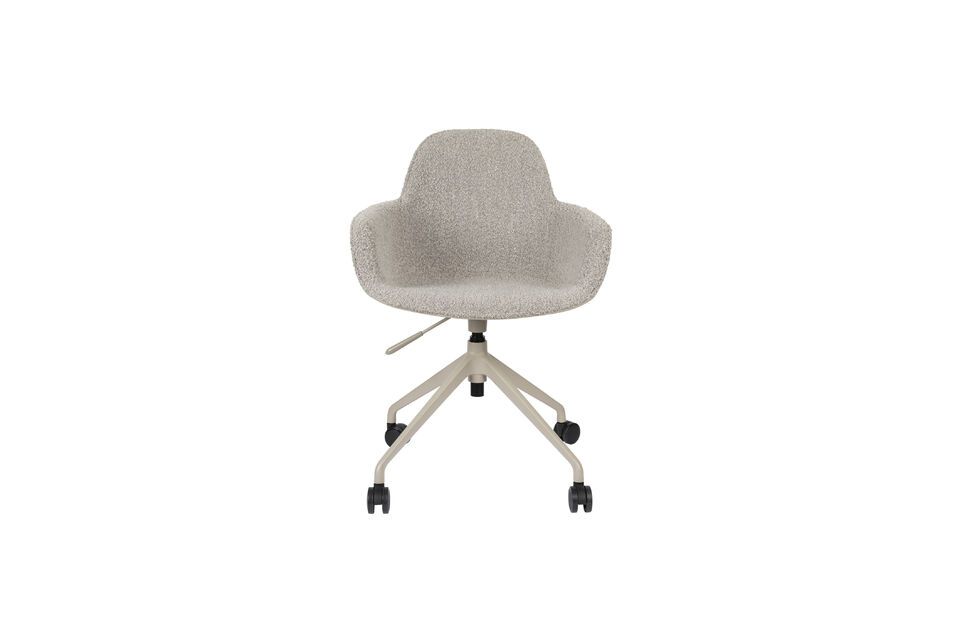 Versatility is at the heart of this chair