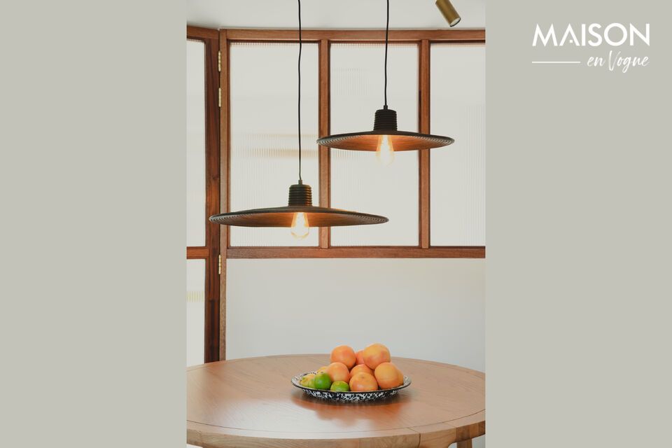 Ontdek de Balance hanglamp in zwart rotan