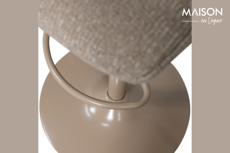 A stylish and comfortable seating for hours of drinks