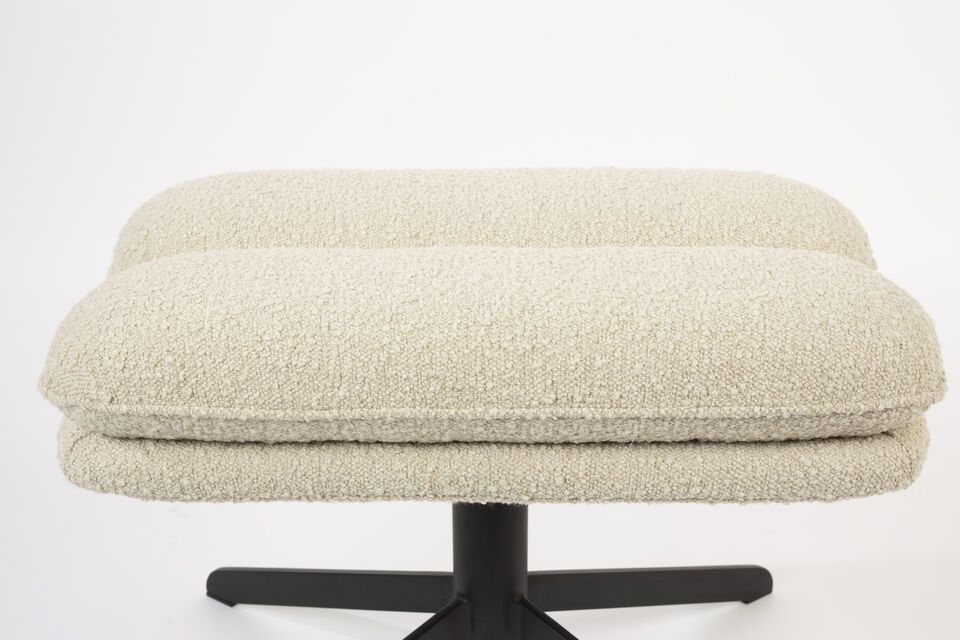 Integrieren Sie Tyler in Ihr Wohnzimmer und kombinieren Sie ihn mit der Chaiselongue aus der