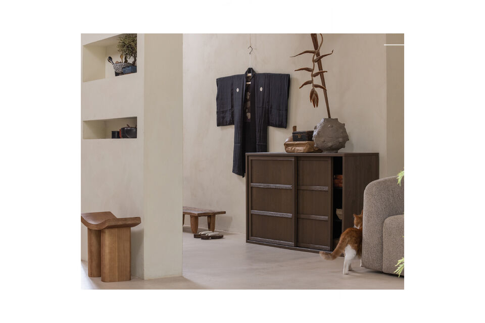 Hocker aus robustem Paulownia-Holz Mit zähen
