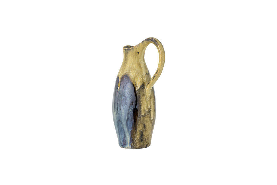 De Jenkins Vase van Creative Collection is gemaakt van steengoed met een metalen
