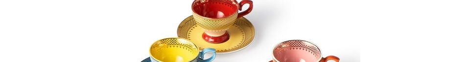 Descriptivo Materiales  Juego de 4 tazas de porcelana multicolor Grandma