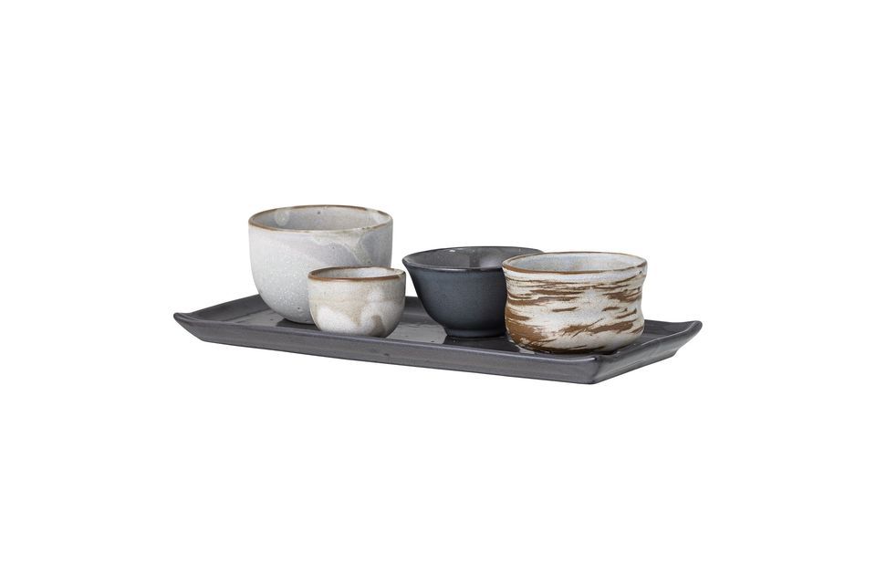 El set de sushi Masami de Bloomingville es un delicado conjunto formado por cuatro pequeños cuencos