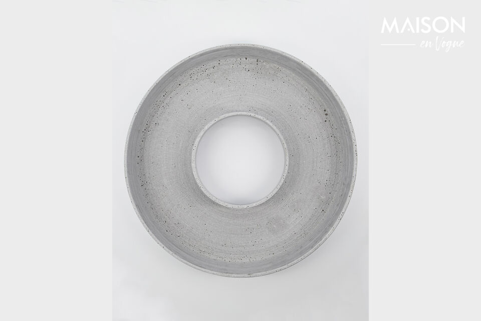The light grey Polystone gives it a minimalist and natural cement look