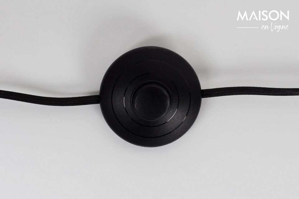 Elle se décline également en lampe de table
