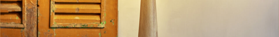Mise en avant matière Lampadaire H130 cm en bois d'hévéa naturel Leonor