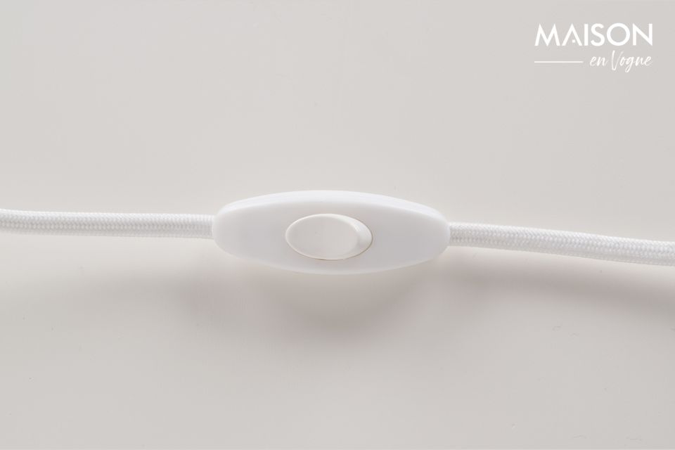 Ce luminaire se présente comme une lampe dite d\'architecte