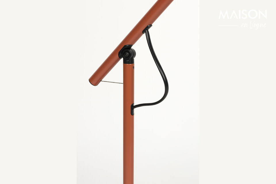 Esta lámpara está disponible en varios colores