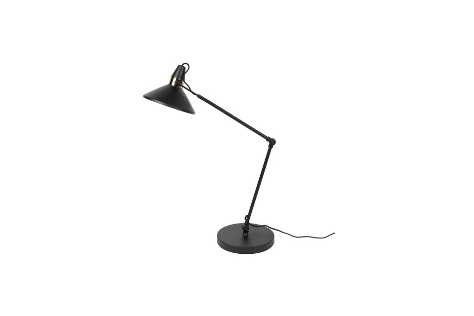 Esta lámpara de estilo retro es perfecta para casi cualquier estilo de decoración