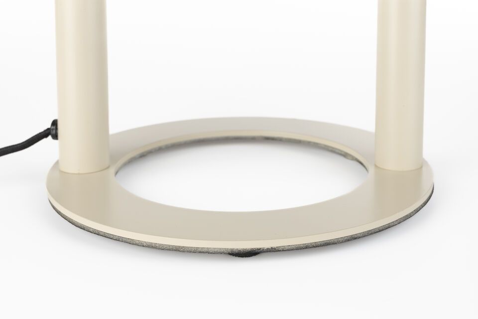 Réglage simple de l\'intensité lumineuse en touchant le cercle situé à la base