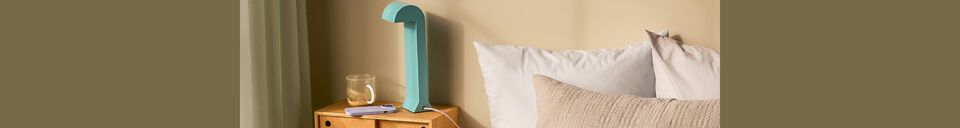 Mise en avant matière Lampe à poser en fer bleu Soothe