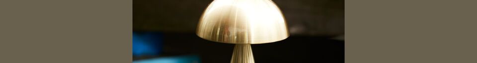 Mise en avant matière Lampe à poser en fer laiton Mush