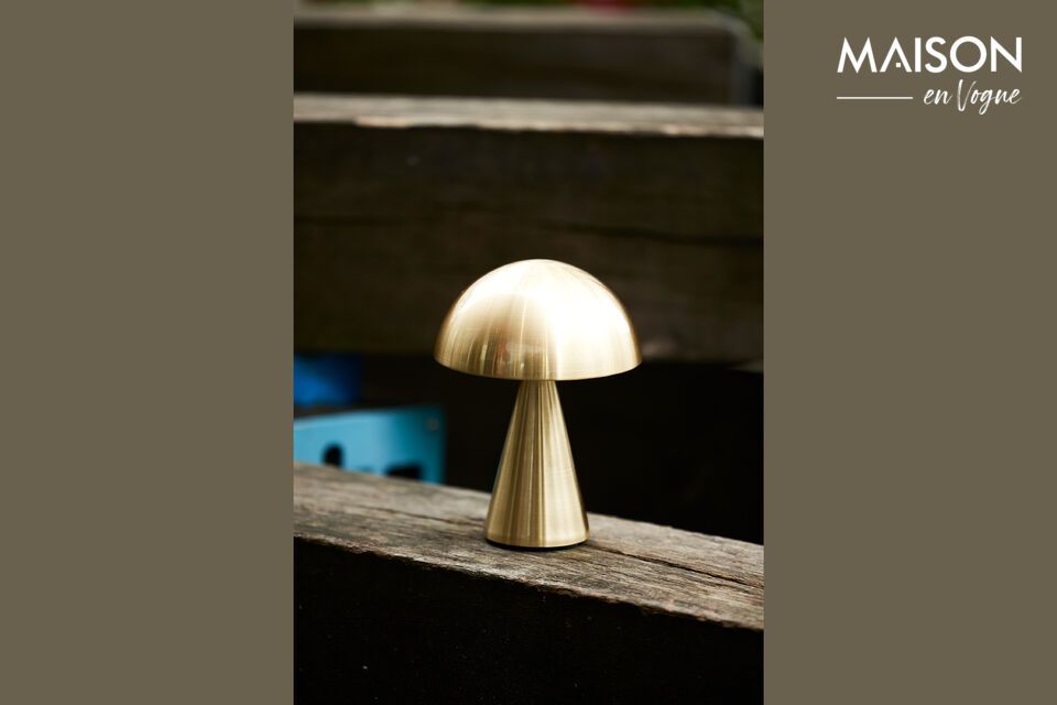 Lampe à poser en fer laiton Mush Hübsch