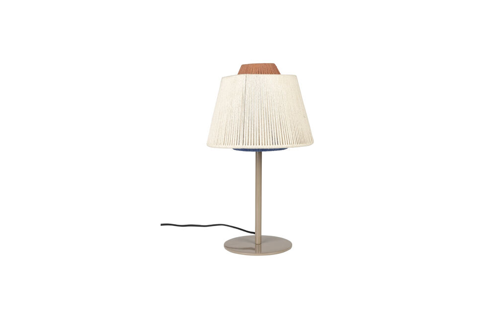 Cette lampe