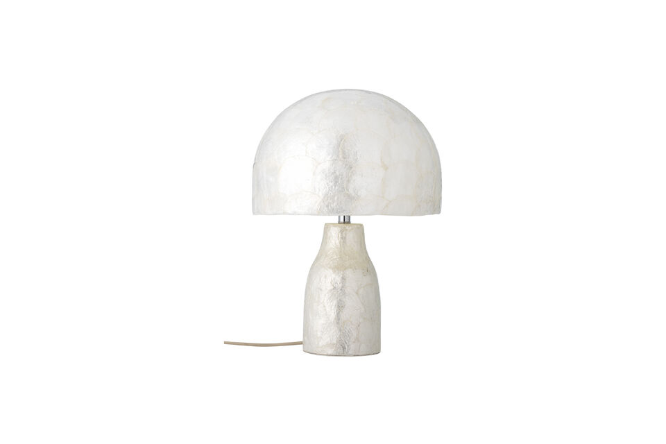 Lampe de table D30xH43 cm en nacre naturelle Adria Bloomingville