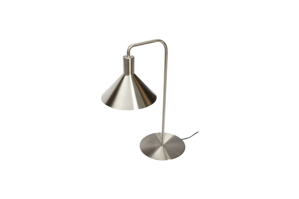 La lampe de table en métal argent Solo combine fonctionnalité et design contemporain