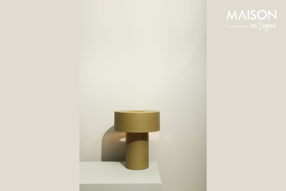 Lampe de table en métal khaki Aki Hübsch