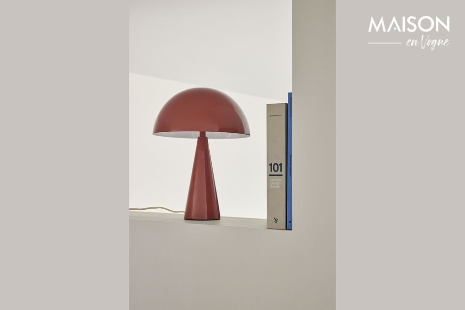 Lampe de table en métal rouge Mush Hübsch
