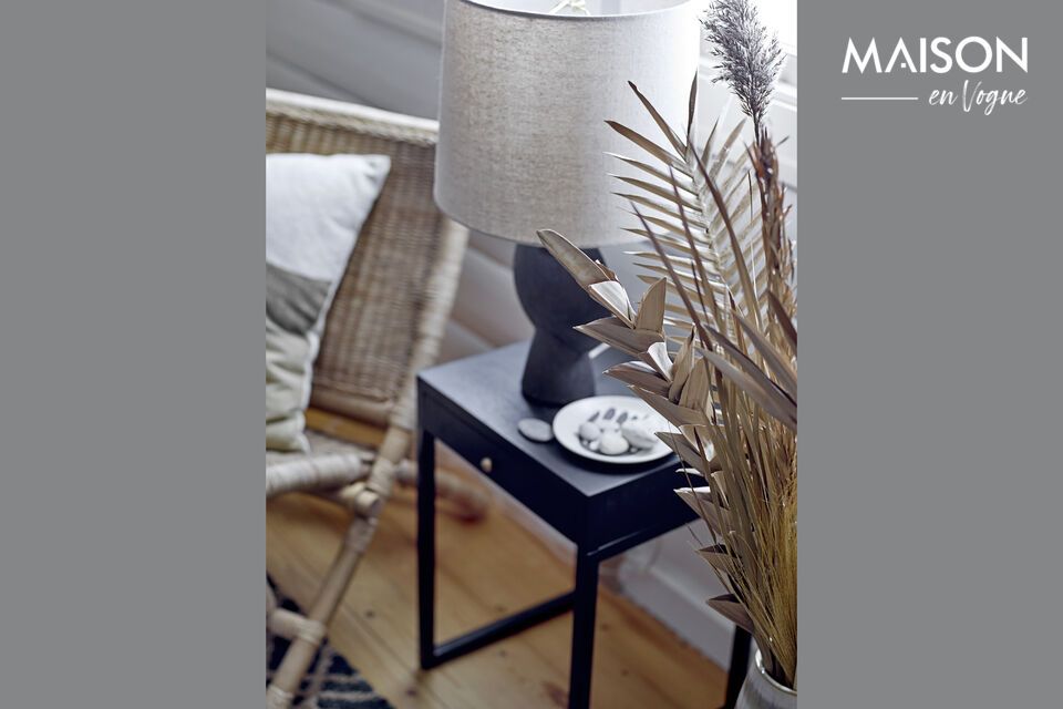 La lampe de table Sergio est le choix parfait pour les amateurs de design minimaliste