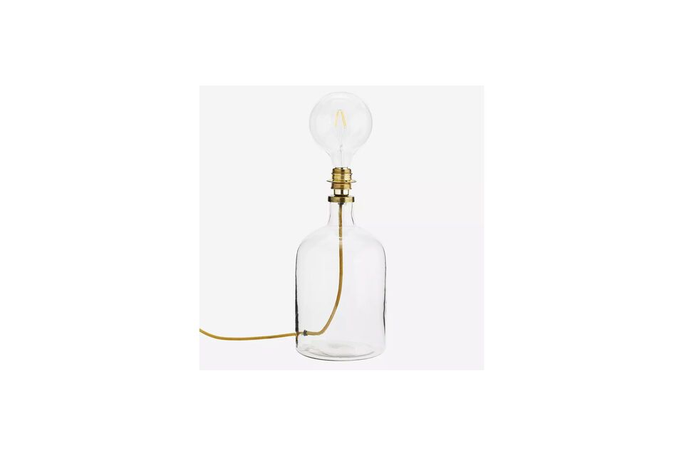Le design bien pensé met en valeur le cordon minimaliste, ajoutant une touche de sophistication