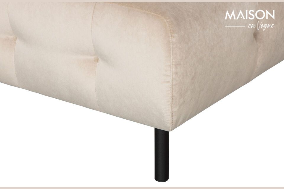 It feels fine, soft and silky with a beautiful matte gloss finish