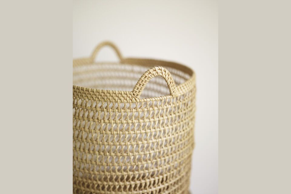 Le lot de 2 paniers Weave en rotin clair offre une solution de rangement naturelle et esthétique