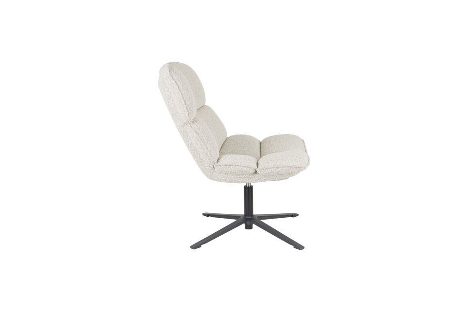 This harmonious mix of modern and retro-inspired aesthetics ensures the chair seamlessly fits into