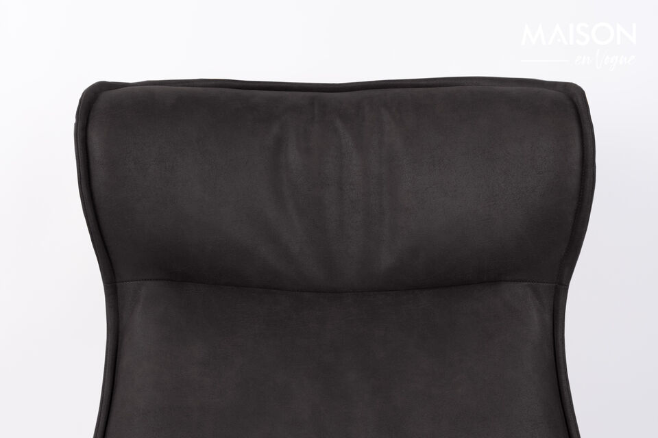 Want to put your feet up? Combine the lounge chair with the John footstool for the ultimate lounge