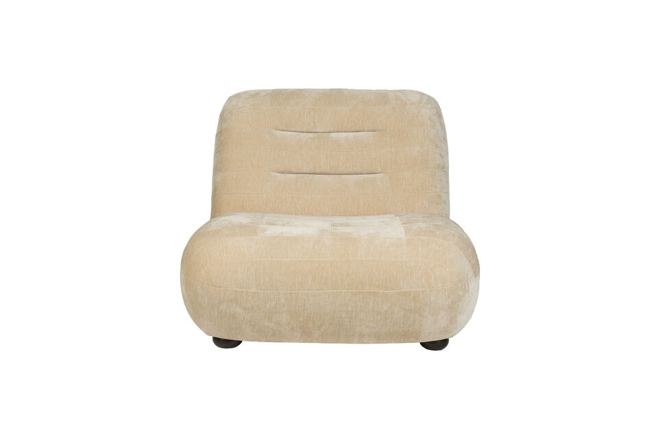 Enjoy a relaxing moment in the Dutchbone Wyatt