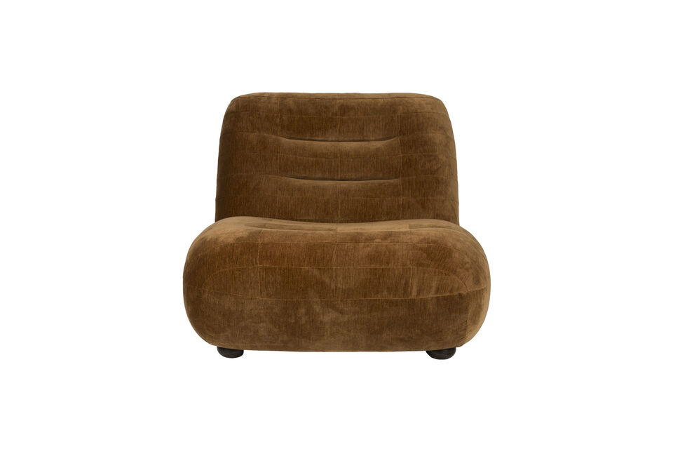 Enjoy a relaxing moment in the Dutchbone Wyatt