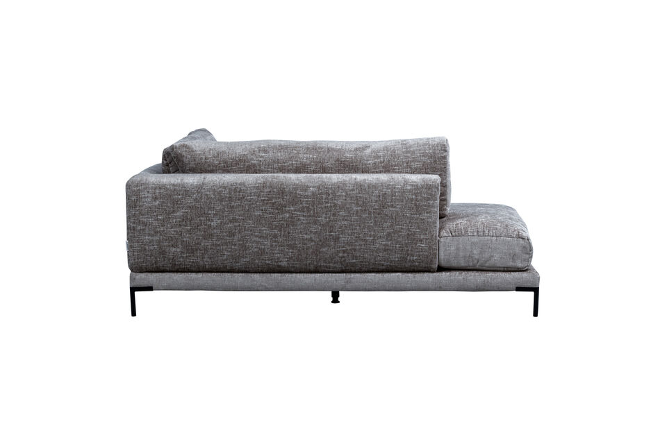 Part of the COUPLE series
Airy design through the high