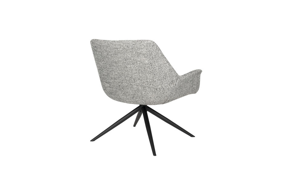 Mit dem Doulton Esszimmerstuhl sitzen Sie bis in die späten Stunden komfortabel