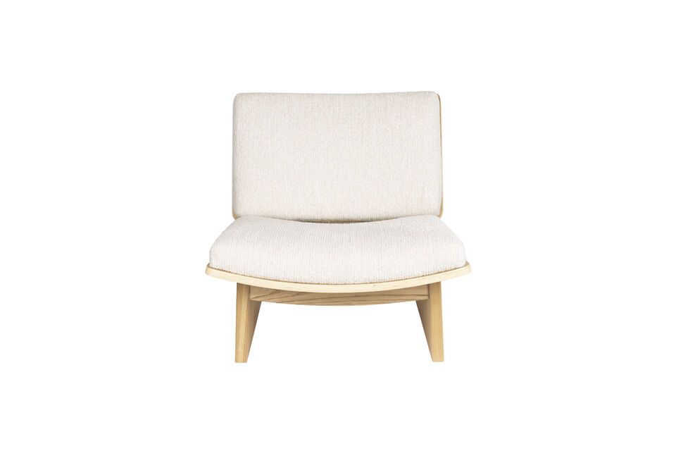 Darüber hinaus sorgen das Sitz- und Rückenkissen für Komfort und ein frisches Aussehen