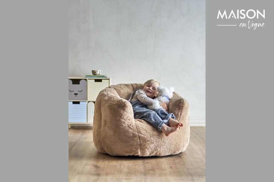 De Kari loungefauteuil van Bloomingville MINI heeft een zachte