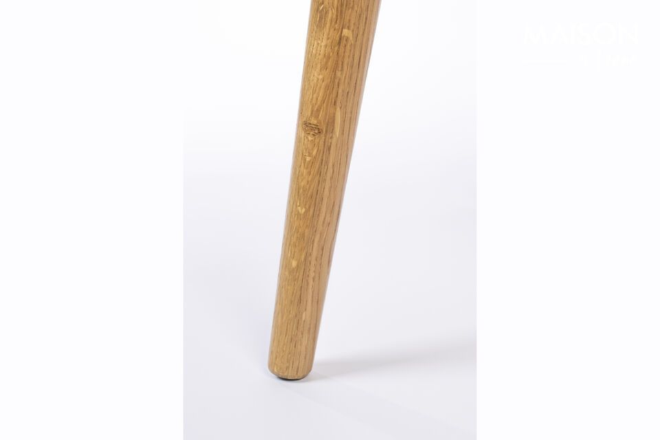 Su robusta estructura de madera le confiere un aspecto clásico a la par que moderno